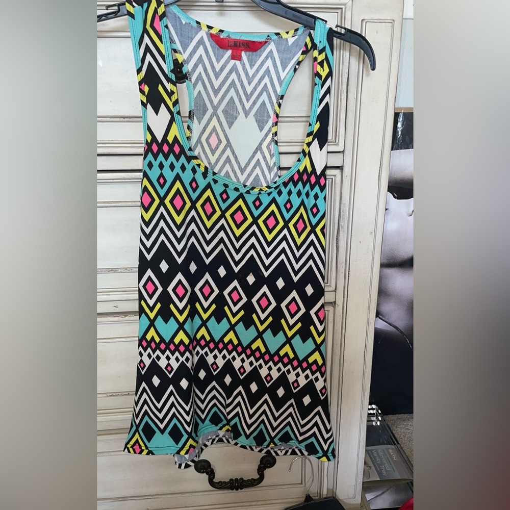 Colorful tank top very stretchy material
